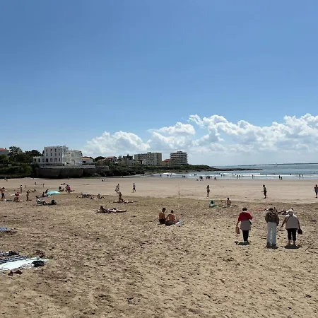 à 5 Min à Pied De La ! *